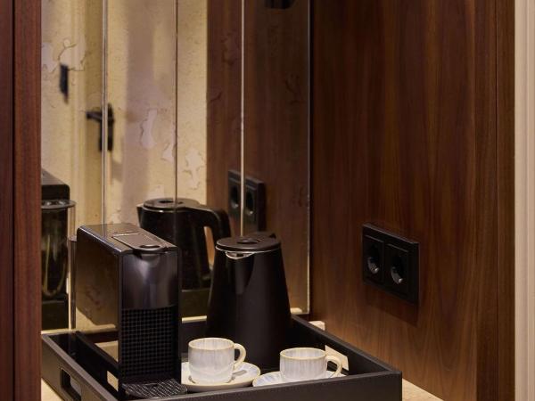 DUO Hotel Lisbon, Curio Collection by Hilton : photo 3 de la chambre chambre lit king-size