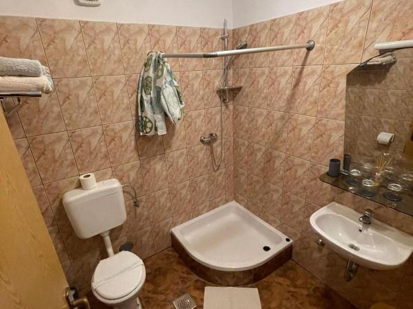 Hotel Biergarten Medulin : photo 9 de la chambre chambre triple