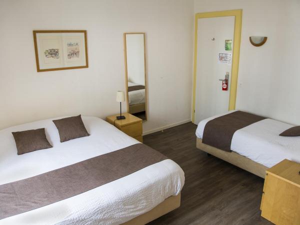 Hôtel du Marché : photo 2 de la chambre chambre triple