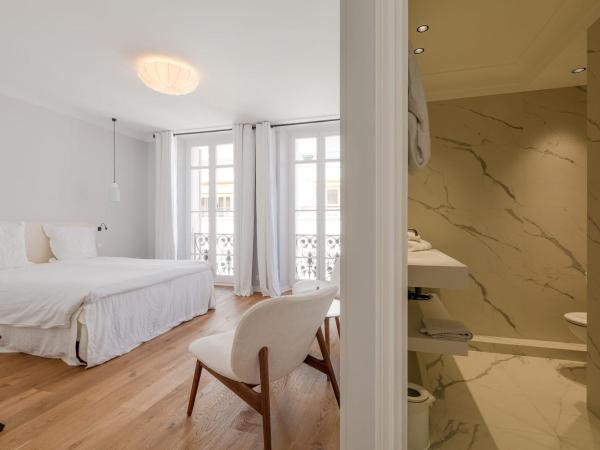 La Guitare 31 - Nice, modern studio in center of Cannes, right behind Grand Hotel : photo 1 de la chambre studio