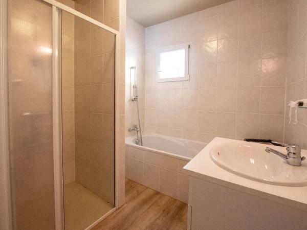 Oasis Les Jardins des Sables d'Olonne : photo 10 de la chambre villa 3 chambres avec piscine privée