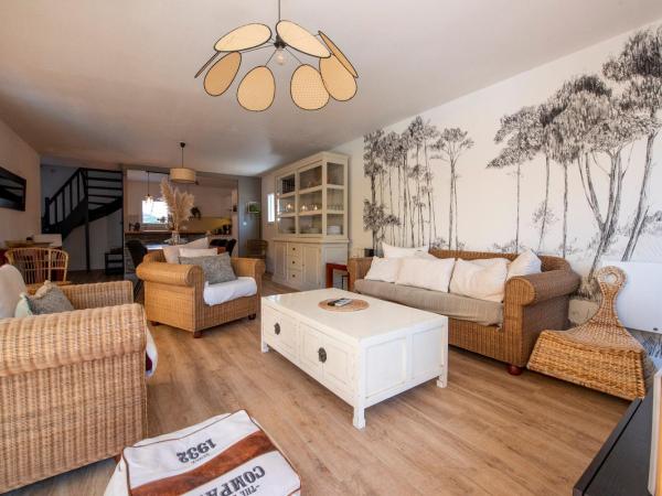 Oasis Les Jardins des Sables d'Olonne : photo 6 de la chambre villa 3 chambres avec piscine privée