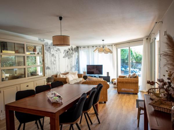 Oasis Les Jardins des Sables d'Olonne : photo 3 de la chambre villa 3 chambres avec piscine privée