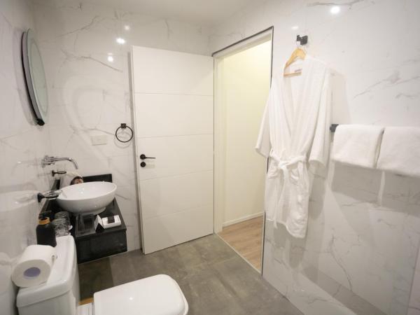 UNDICI Republica de la Boca By OWN : photo 2 de la chambre chambre lit queen-size avec balcon