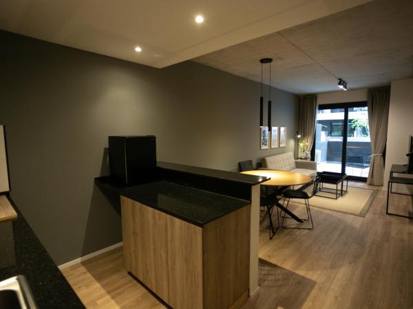 UNDICI Republica de la Boca By OWN : photo 1 de la chambre chambre lit queen-size avec balcon