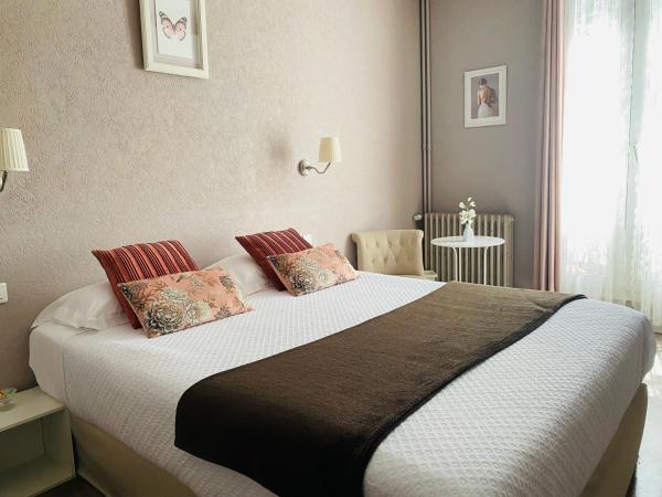 Le Grand Hotel : photo 6 de la chambre chambre double