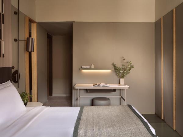 City Hotel Thessaloniki : photo 4 de la chambre chambre supérieure - vue intérieure