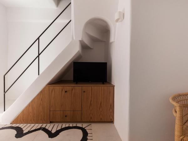 CASA SUNSHA SANTORINI : photo 2 de la chambre wellness maisonette with indoor spa