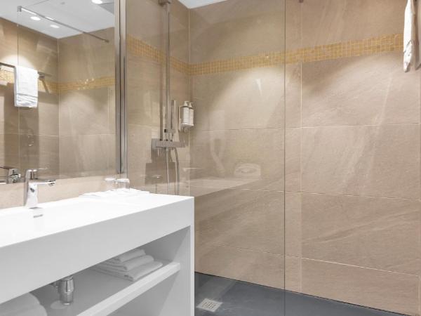 Hotel Beau Rivage : photo 1 de la chambre chambre double ou lits jumeaux supérieure avec forfait plage