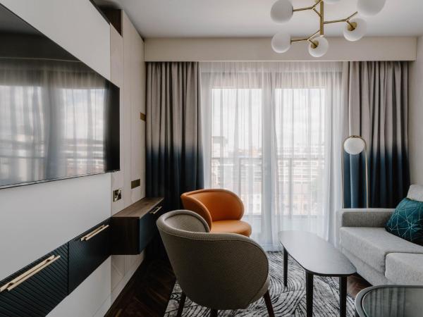 The Halyard Liverpool, Vignette Collection, an IHG Hotel : photo 5 de la chambre suite lit king-size avec balcon - vue sur ville - dernier Étage