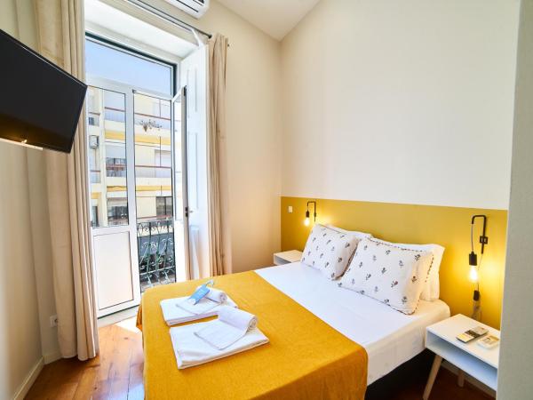 Baron Faro - Guest House : photo 3 de la chambre chambre double avec salle de bains privative