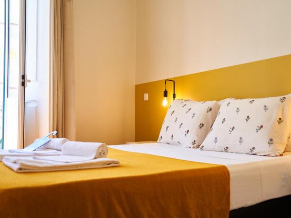 Baron Faro - Guest House : photo 4 de la chambre chambre double avec salle de bains privative