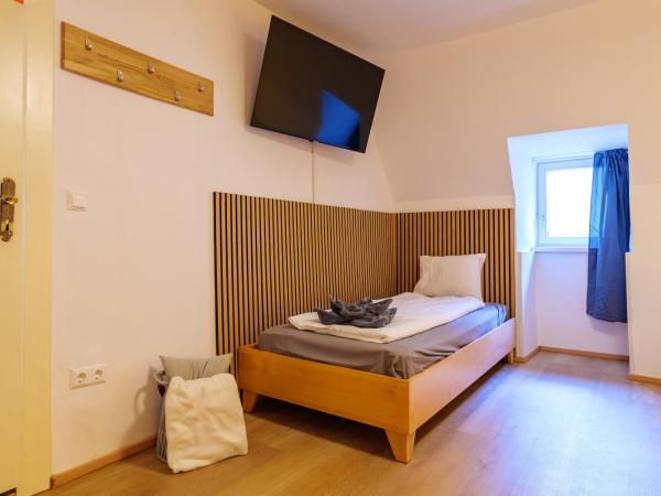 Flataid CityAPART Graz Geidorf : photo 6 de la chambre studio familial