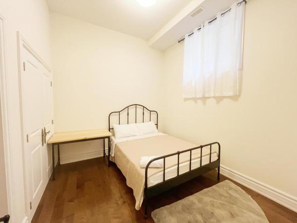 Vihome-104-Beautiful house near North York Center : photo 3 de la chambre chambre double ou lits jumeaux - accessible aux personnes à mobilité réduite