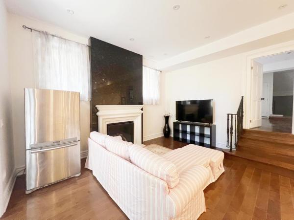 Vihome-104-Beautiful house near North York Center : photo 5 de la chambre chambre double ou lits jumeaux - accessible aux personnes à mobilité réduite