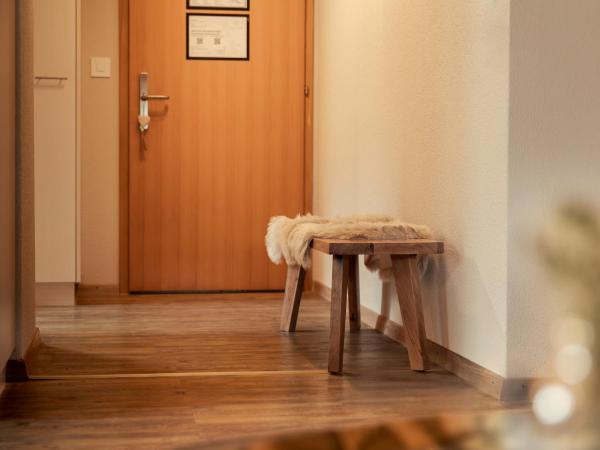 The Glen - GRINDELHOMES : photo 6 de la chambre the gondola apartment