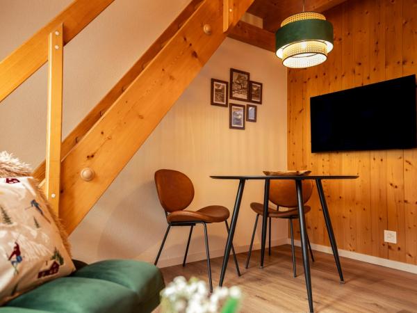 The Glen - GRINDELHOMES : photo 3 de la chambre the grindi apartment