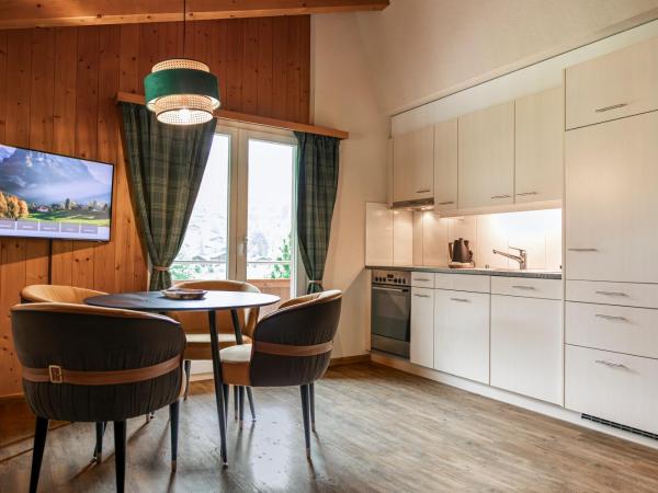 The Glen - GRINDELHOMES : photo 2 de la chambre the gondola apartment