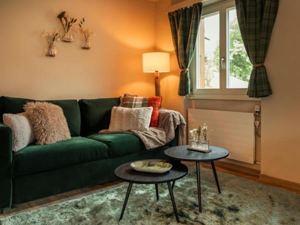 The Glen - GRINDELHOMES : photo 2 de la chambre the goose apartment