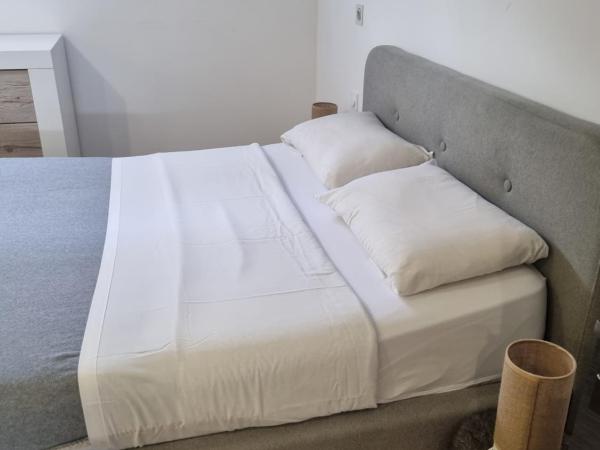 Maison Centre Ville avec jardin : photo 5 de la chambre suite familiale deluxe