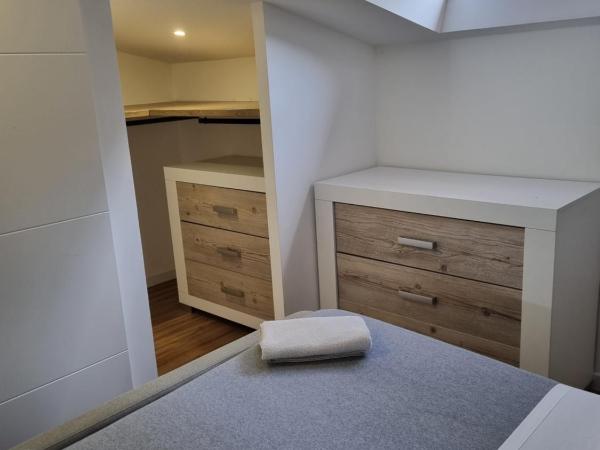 Maison Centre Ville avec jardin : photo 6 de la chambre suite familiale deluxe