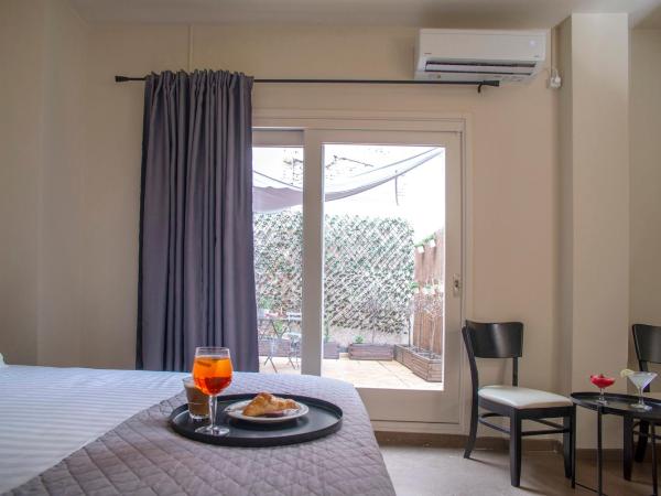 Ancient Agora Plaka : photo 10 de la chambre deluxe double room with balcony and jacuzzi