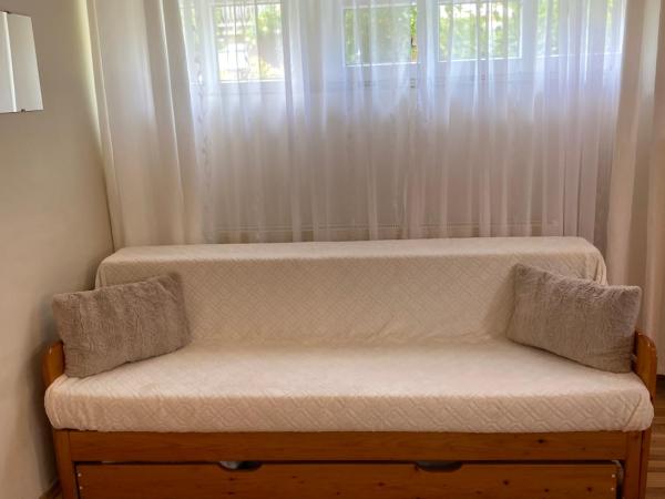 Vázsonyi Vendégház : photo 4 de la chambre chambre familiale - vue sur jardin