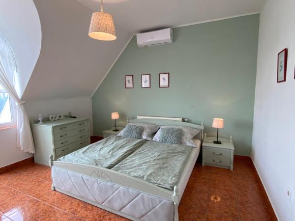 Vázsonyi Vendégház : photo 4 de la chambre chambre double avec salle de bains privative