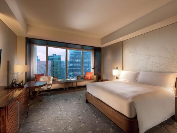 Conrad Tokyo : photo 1 de la chambre chambre lit king-size - vue sur ville