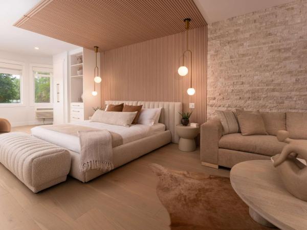 Prestige Beach House, WorldHotels Crafted : photo 5 de la chambre superior king suite with balcony and fireplace - non-smoking