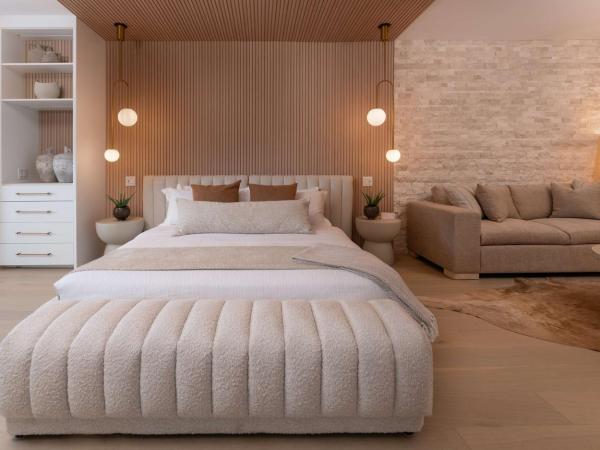Prestige Beach House, WorldHotels Crafted : photo 6 de la chambre superior king suite with balcony and fireplace - non-smoking