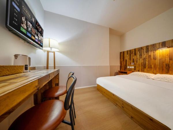 Sonderia Hostel & Bar - Lazybones Hostel : photo 1 de la chambre economy double room no window