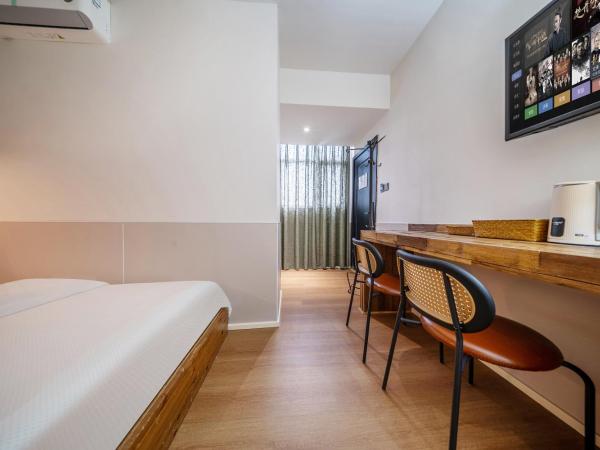 Sonderia Hostel & Bar - Lazybones Hostel : photo 3 de la chambre economy double room no window