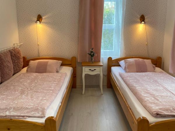 Vázsonyi Vendégház : photo 4 de la chambre chambre quadruple