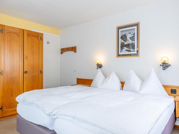 Hotel Dischma : photo 9 de la chambre chambre double standard