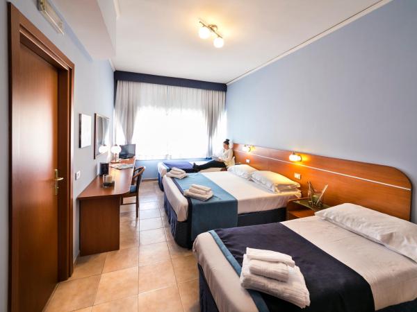 Millennium Gold Hotel : photo 1 de la chambre chambre quadruple