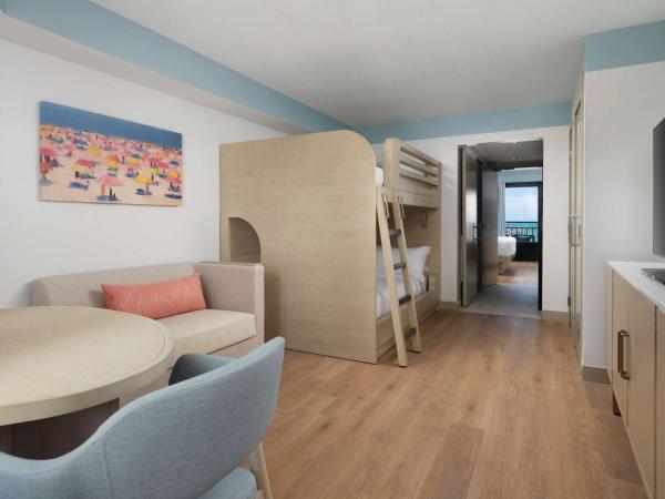 The Ellie Beach Resort Myrtle Beach, Tapestry By Hilton : photo 2 de la chambre suite 1 chambre lit king-size - vue sur océan