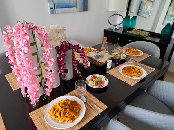 Happy Holiday Dubai beach jbr : photo 5 de la chambre lit dans dortoir mixte de 6 lits
