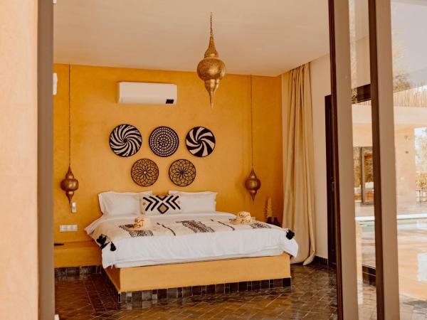 Aarabian lodge : photo 1 de la chambre chambre double deluxe avec baignoire