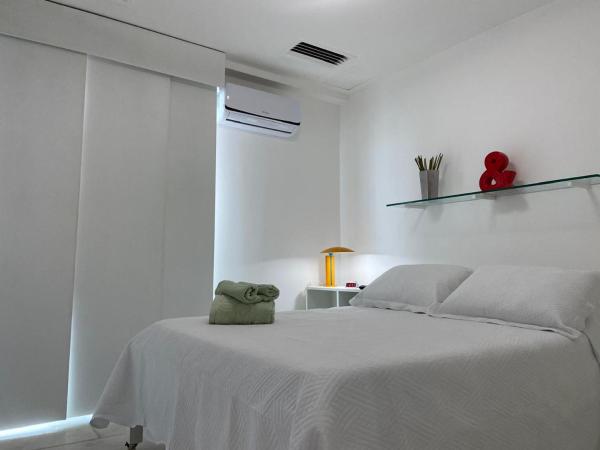 TIFFANYs RIO FLAT : photo 1 de la chambre appartement supérieur avec balcon