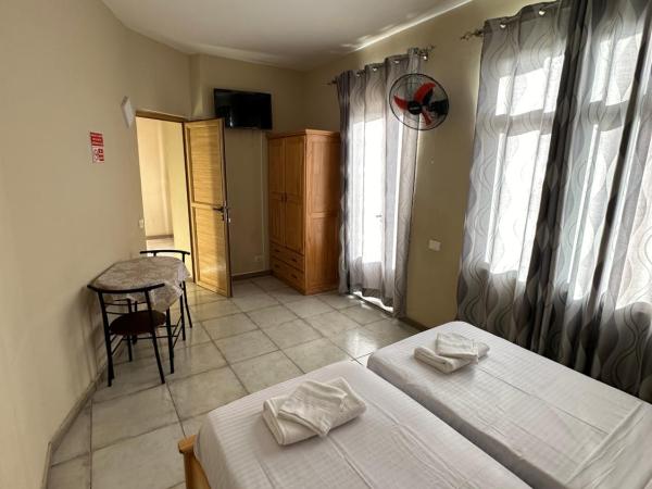 Eleganz Residence : photo 4 de la chambre chambre double avec balcon