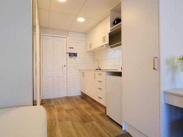 The Garden Hotel : photo 8 de la chambre standard kitchen studio