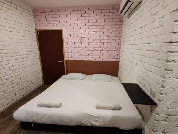 Maleeq Hotel @ Meru Ipoh : photo 3 de la chambre chambre lit king-size standard