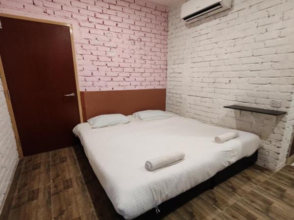 Maleeq Hotel @ Meru Ipoh : photo 4 de la chambre chambre lit king-size standard