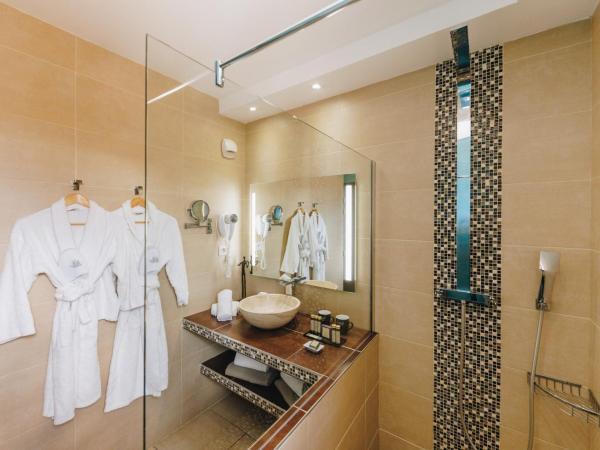 Hôtel Liberata & Spa : photo 3 de la chambre suite avec balcon - vue sur mer