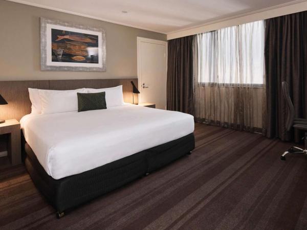 Rydges World Square : photo 2 de la chambre chambre lit king-size deluxe