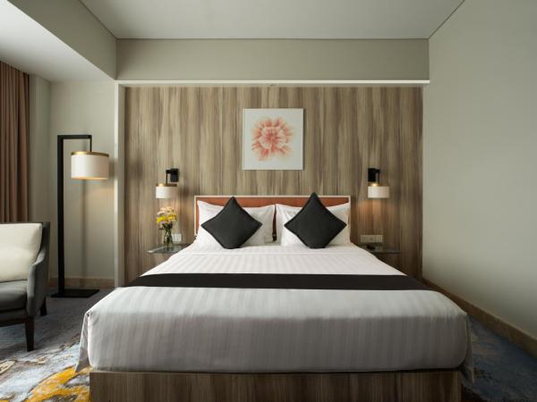 Grand Orchardz Hotel Kemayoran Jakarta : photo 1 de la chambre chambre lit king-size exécutive