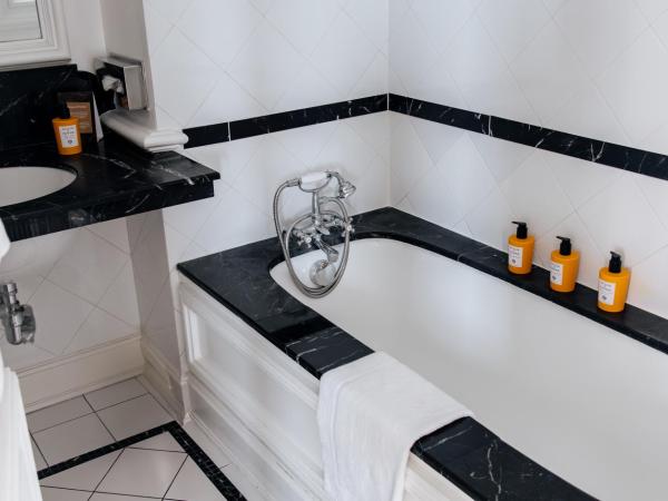 Hotel les Vergers de Saint Paul : photo 6 de la chambre chambre classique avec balcon