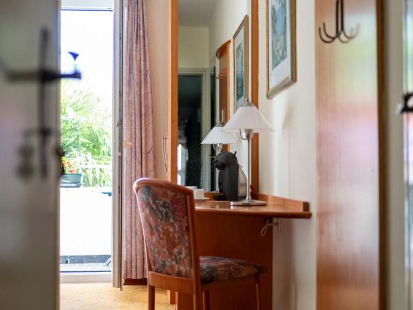 Hotel La Perla : photo 4 de la chambre chambre simple avec balcon