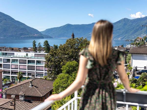 Hotel La Perla : photo 5 de la chambre superior panorama double room with balcony lake view
